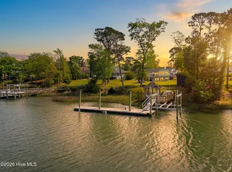 218 Olde Point Loop Hampstead NC 28443