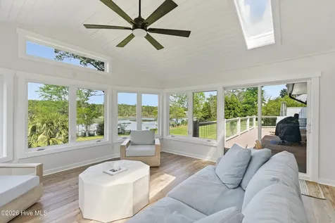 218 Olde Point Loop Hampstead NC 28443