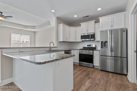 6413 Pinnacle Point Winnabow NC 28479