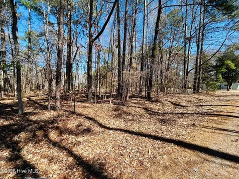 29&30 Comanche Trail Hertford NC 27944