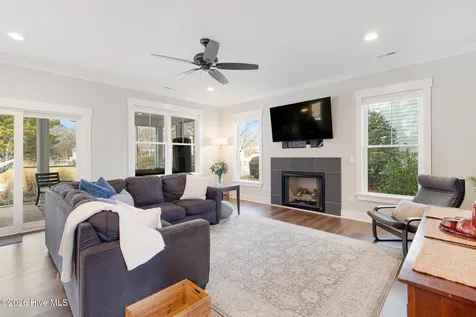 542 Deer Creek Drive Cape Carteret NC 28584