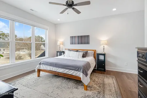 542 Deer Creek Drive Cape Carteret NC 28584