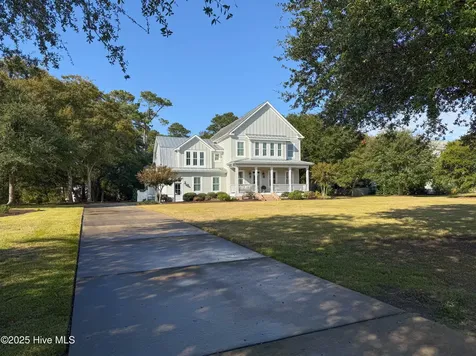 53 Ballast Point Road Hampstead NC 28443