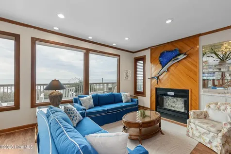 111 Dogwood Circle Pine Knoll Shores NC 28512