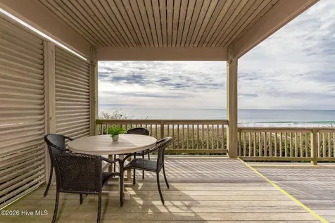 111 Dogwood Circle Pine Knoll Shores NC 28512