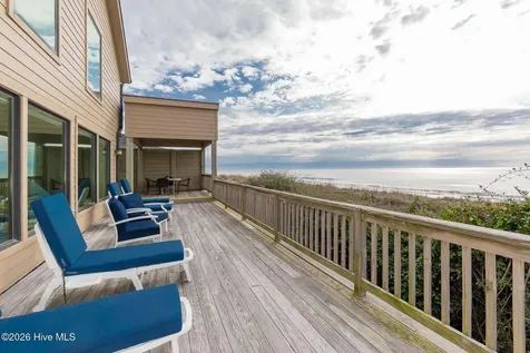 111 Dogwood Circle Pine Knoll Shores NC 28512