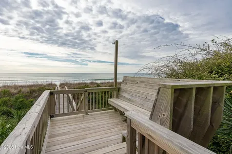 111 Dogwood Circle Pine Knoll Shores NC 28512