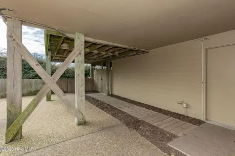 111 Dogwood Circle Pine Knoll Shores NC 28512