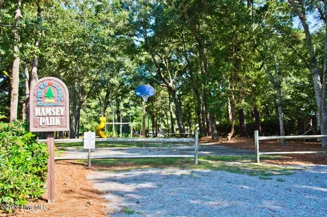 111 Dogwood Circle Pine Knoll Shores NC 28512