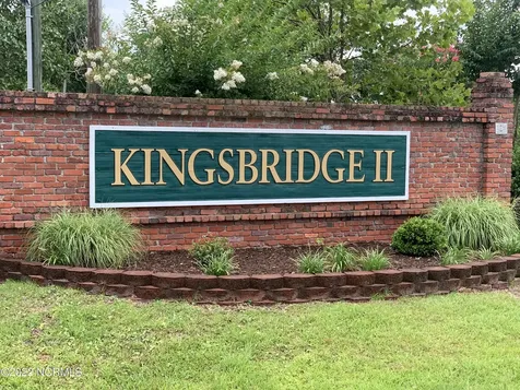 276 E Ivybridge Drive Hubert NC 28539