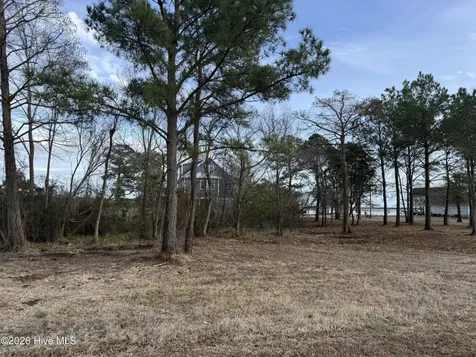 53 Bayside Drive New Bern NC 28560