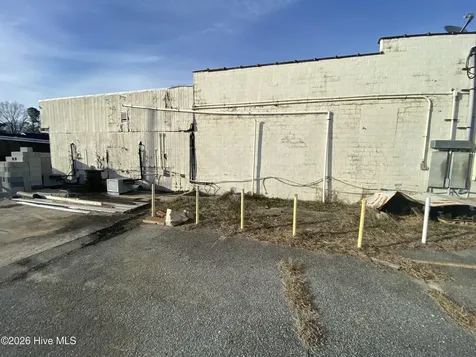 202 S Pine Street Pink Hill NC 28572