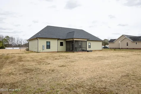 129 Cedar Lake Lane Clinton NC 28328
