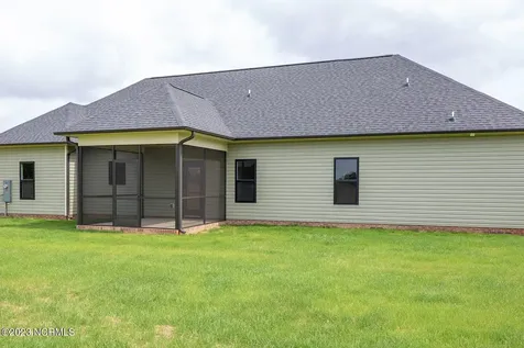 129 Cedar Lake Lane Clinton NC 28328