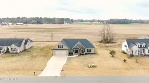129 Cedar Lake Lane Clinton NC 28328