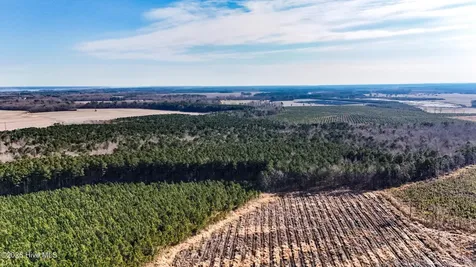 10 Ballahack Road Hertford NC 27944