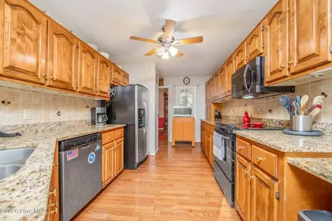 28900 Deercroft Drive Wagram NC 28396