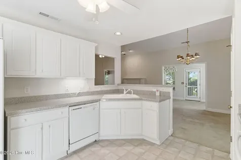 5243 Minnesota Drive SE Southport NC 28461