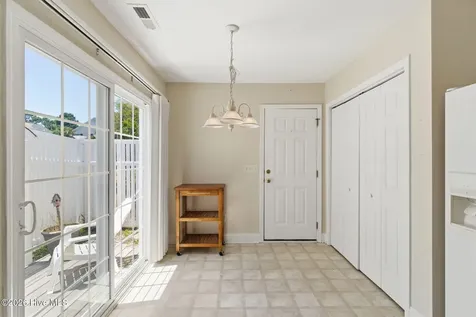 5243 Minnesota Drive SE Southport NC 28461