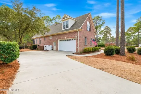 542 Riverwood Drive SE Bolivia NC 28422