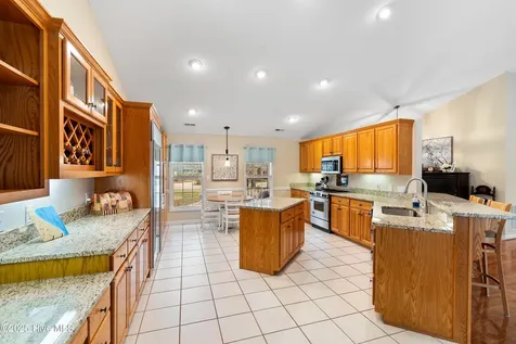 618 Oyster Bay Drive Sunset Beach NC 28468