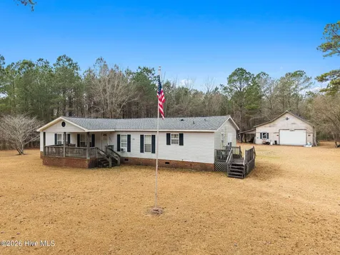 2823 Maco Road NE Leland NC 28451