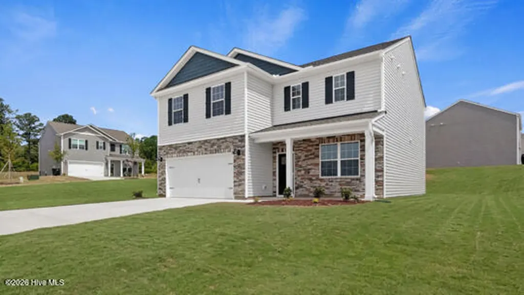701 Lazy Elm Lane Aberdeen NC 28315