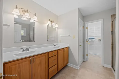 5718 Sloop Court New Bern NC 28560