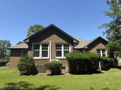 5718 Sloop Court New Bern NC 28560