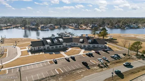 5718 Sloop Court New Bern NC 28560