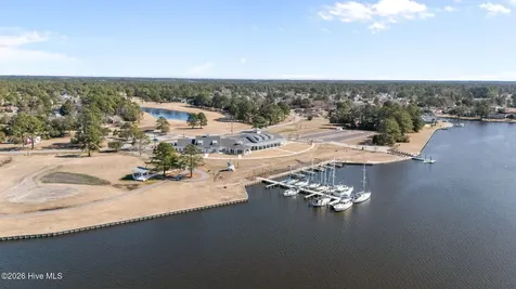 5718 Sloop Court New Bern NC 28560