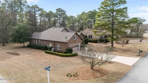 5718 Sloop Court New Bern NC 28560