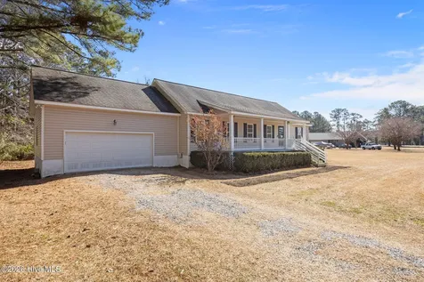9329 Doris Drive Oriental NC 28571