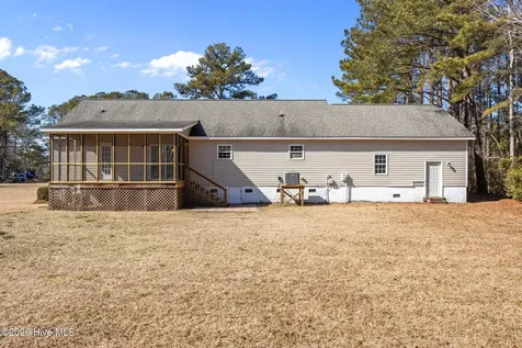 9329 Doris Drive Oriental NC 28571