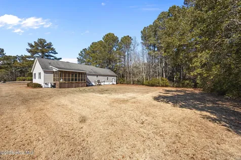 9329 Doris Drive Oriental NC 28571