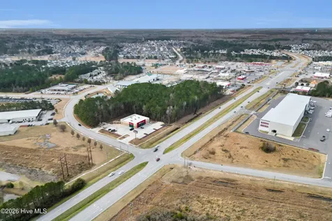 134 Williamsburg Parkway Jacksonville NC 28546