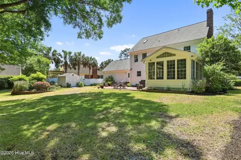 1422 Bexley Drive Wilmington NC 28412