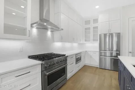 2024 Bay Colony Lane Wilmington NC 28405