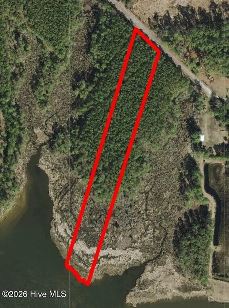 97 Mcgowan Road Bath NC 27808