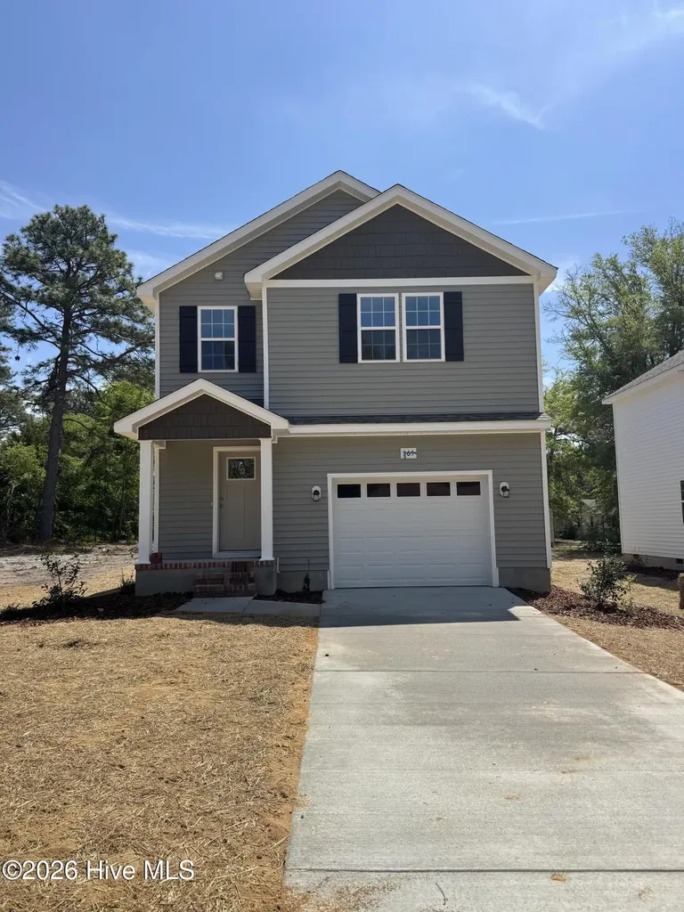 565 S Glover Street Southern Pines NC 28387