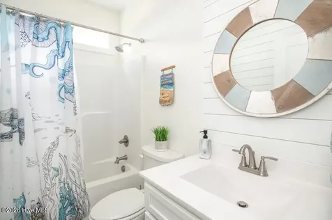 402 Taylorwood Drive Beaufort NC 28516