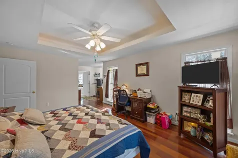 33 Neuse Winds Drive Oriental NC 28571