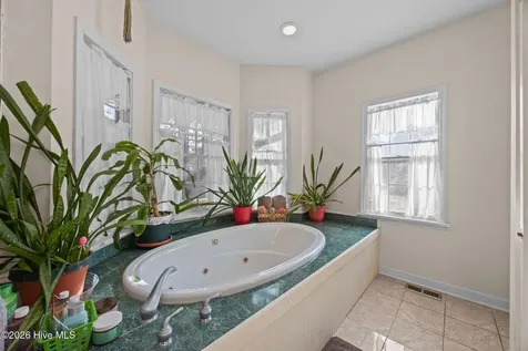33 Neuse Winds Drive Oriental NC 28571