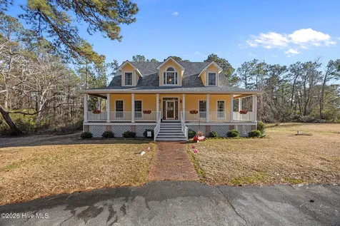 33 Neuse Winds Drive Oriental NC 28571