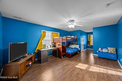 33 Neuse Winds Drive Oriental NC 28571