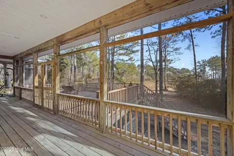 33 Neuse Winds Drive Oriental NC 28571