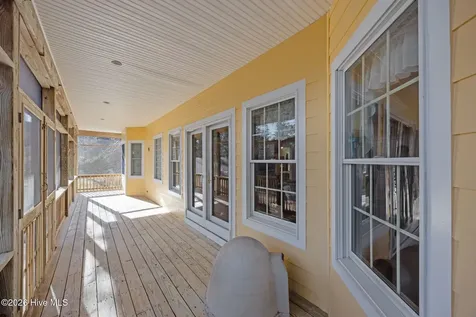 33 Neuse Winds Drive Oriental NC 28571