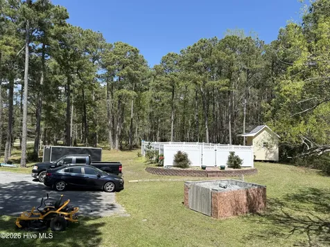 33 Neuse Winds Drive Oriental NC 28571
