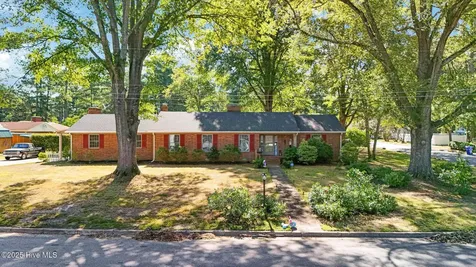 321 Circle Drive Ahoskie NC 27910