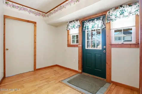201 N Wilmington Street Richlands NC 28574